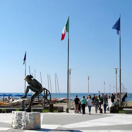 Delizia By Interhome Forte dei Marmi